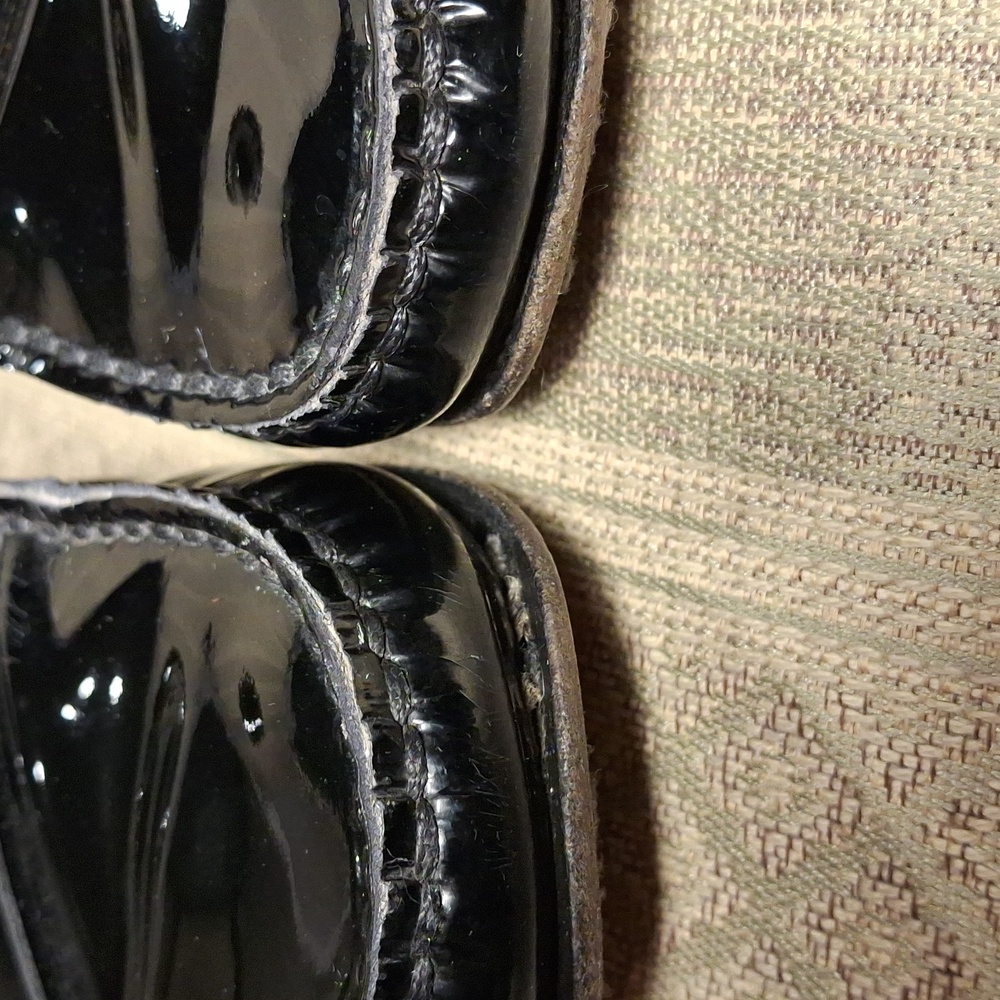 Tods Driving Moc Loafers In Black Patent Leather - Picture 14 of 16